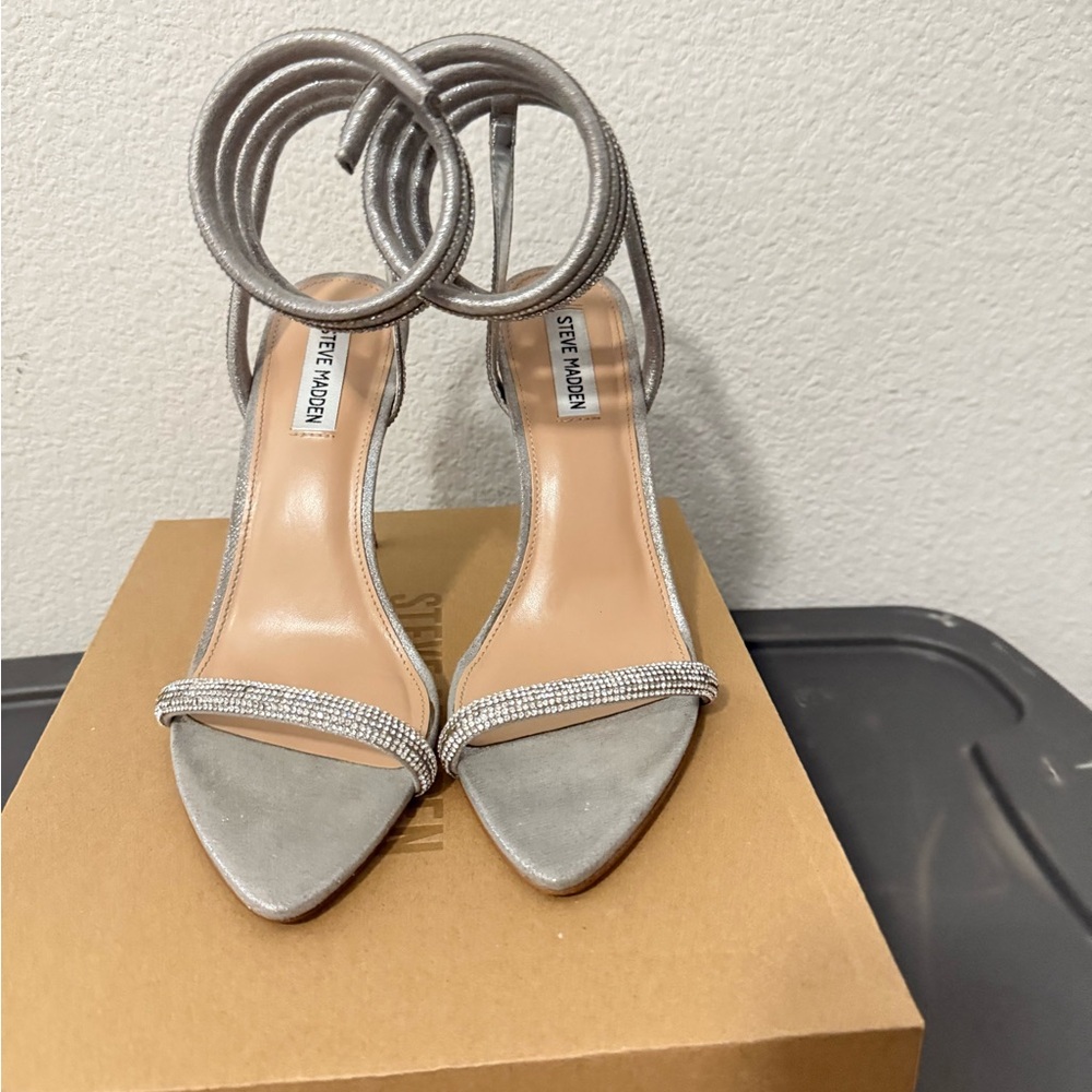 Steve Madden Metallic Silver Heels